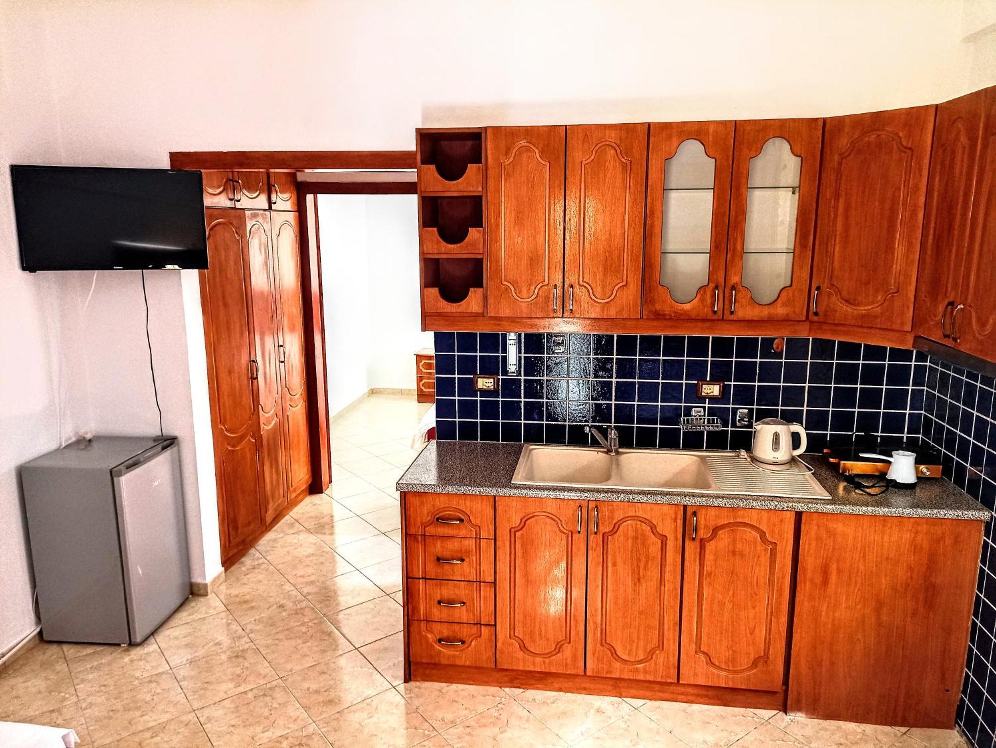 Blue Hotel Ksamil Bilik gambar