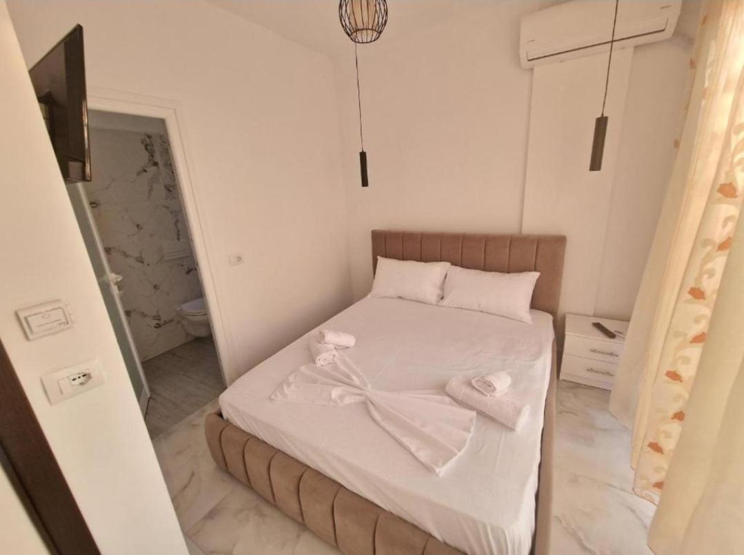 Blue Hotel Ksamil Luaran gambar